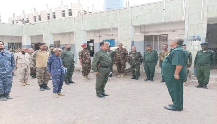 مدير عام شرطة عدن يكلف العميد القباطي بإعادة تأهيل قسم شرطة الدرين