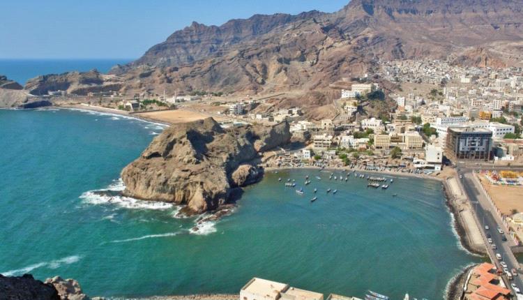 خبير أمريكي يقترح موقعين لافتتاح سفارة بلاده في عدن