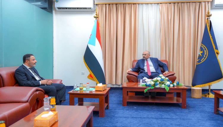 الرئيس الزُبيدي: أبين تحظى باهتمام خاص.. ودعمنا مستمر لتعزيز حضور القيادة المحلية
