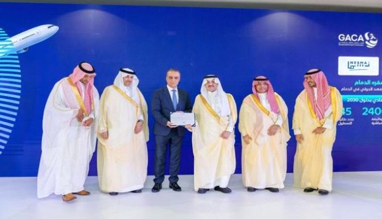 تحالف بقيادة «العربية للطيران» يفوز بإنشاء وتشغيل ناقل جوي جديد
