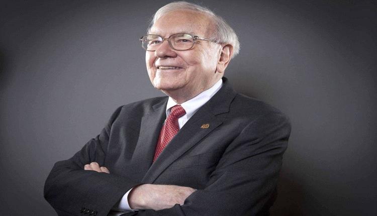 وارن بافيت يحدد 5 أخطاء مالية شائعة تهدر ثروتك