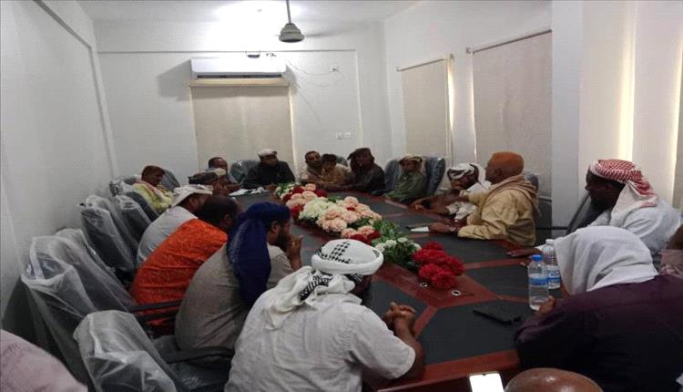مدير عام مديرية المضاربة والعارة يلتقي بإدارتي مياه خور العميرة وعزافة
