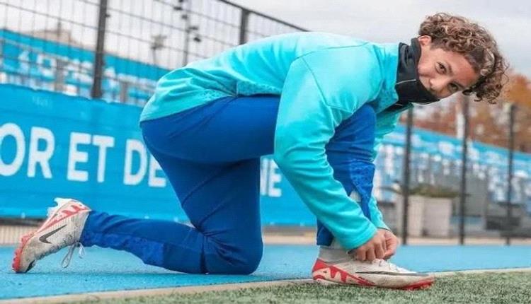 عمالقة أوروبا تطارده.. أين سيلعب طفل الجزائر المعجزة؟
