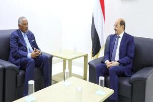 اليمن والسودان يؤكدان تعزيز التعاون الثنائي وتطوير العلاقات الأخوية