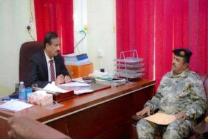 محافظ شبوة يطلع على جاهزية قوات خفر السواحل
 
