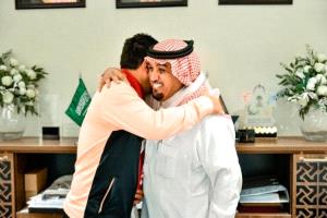 فريق في دوري روشن السعودي يقيل مدربه بعد أسبوعين فقط من تعيينه
