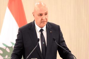 عون يكشف عن قيامه شخصياً باتصالات مع حزب الله بشأن "السلاح