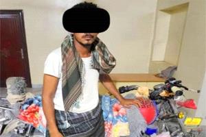 أمن أبين يضبط أحد منفذي إطلاق النار في سوق زنجبار ويواصل ملاحقة المتورطين