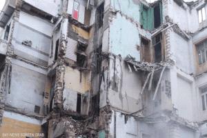 صورة.. وفاة شخص وإصابة 5 بانهيار أجزاء من عقار في الإسكندرية