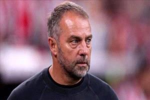 برشلونة يشتعل خلف الكواليس.. فليك يفجّر قنبلة شتيجن ويُنهي الجدل حول ليفاندوفسكي