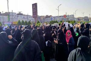عودة الزُبيدي تشعل ساحة العروض.. وثورة النسوان تفضح الغياب الرئاسي!