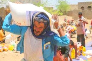 من فجوة تمويل إلى فوهة أزمة.. مركز دراسات يحذّر من انهيار إنساني وشيك في اليمن