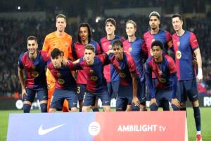 برشلونة يطير لليابان بعد تأجيل 24 ساعة
