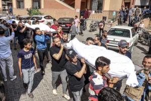 مقتل 29 فلسطينيا جراء ضربات إسرائيلية فجرا بحسب الدفاع المدني في قطاع غزة