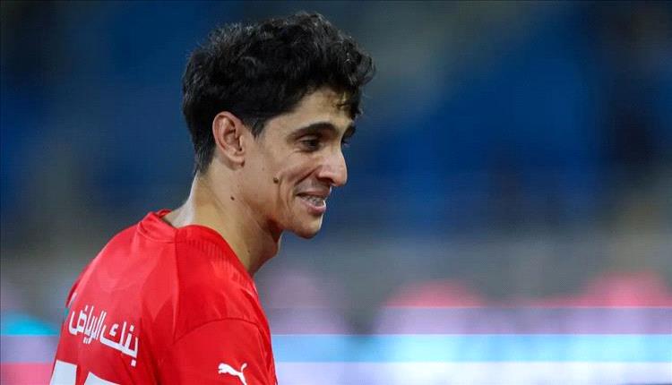 كووورة يكشف.. هل طلب إنزاجي رحيل بونو عن الهلال
