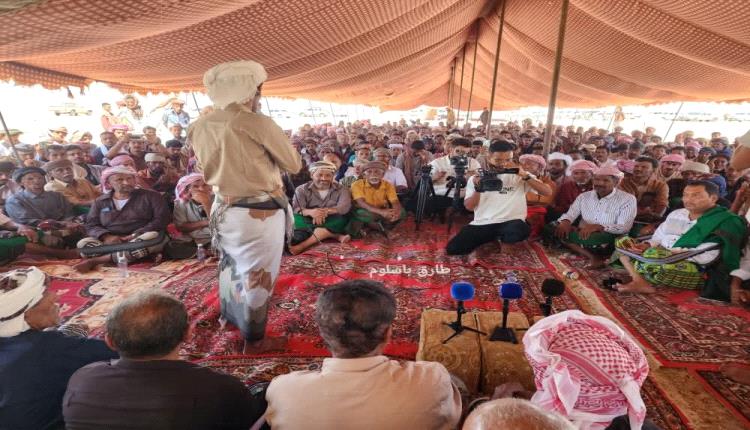 سيبان تُلوّح بالتصعيد: اجتماع قبلي طارئ في العليب رفضًا لاستفزازات مسلحي بن حبريش