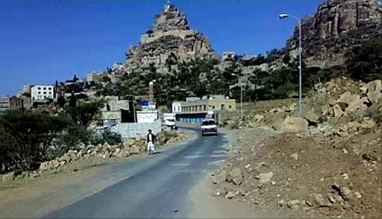 نبش وحفريات في المواقع التاريخية.. مافيا حوثية تنهب كنوز اليمن وتبيعها في الخارج