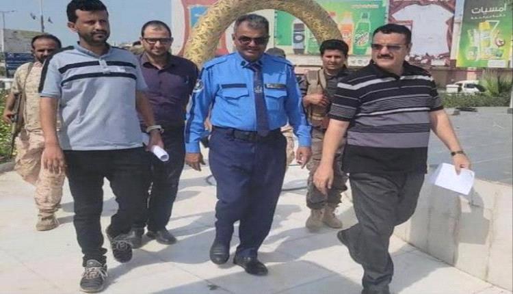 بدء تركيب الإشارات المرورية الضوئية في شوارع المنصورة بالعاصمة عدن

