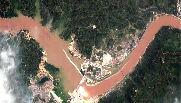 السد الصيني العملاق يعيق دوران الأرض ويغيّر شكلها