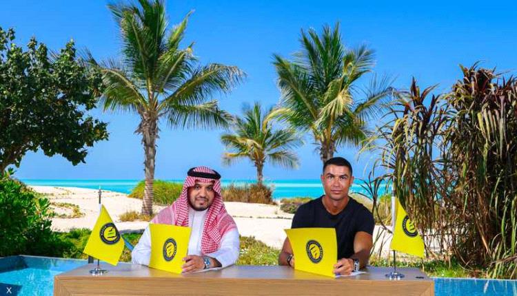 قصة عقد رونالدو.. 16 عامل منزلي وطائرة و2.5 مليون ريال يوميا