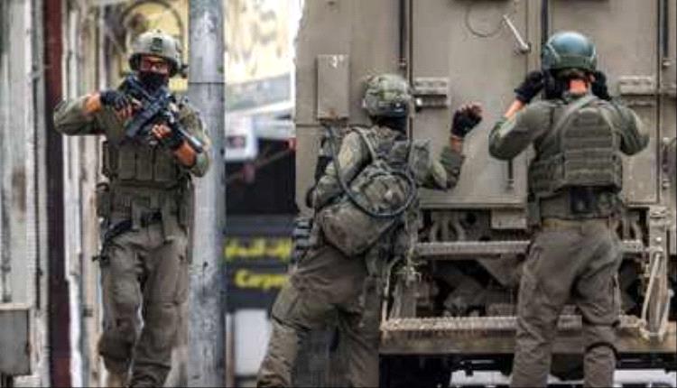 توقيف 6 إسرائيليين هاجموا جنودا في الضفة الغربية
