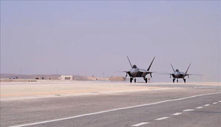 مركز أمريكي: الحوثيون يحتفظون بقدرتهم على إشعال أزمة عالمية رغم الضربات الجوية