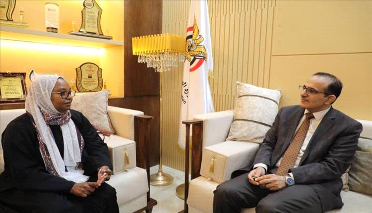وزير الصحة يبحث مع منظمة الصحة العالمية تعزيز الاستجابة وتكييف الأولويات الصحية مع الموارد المتاحة