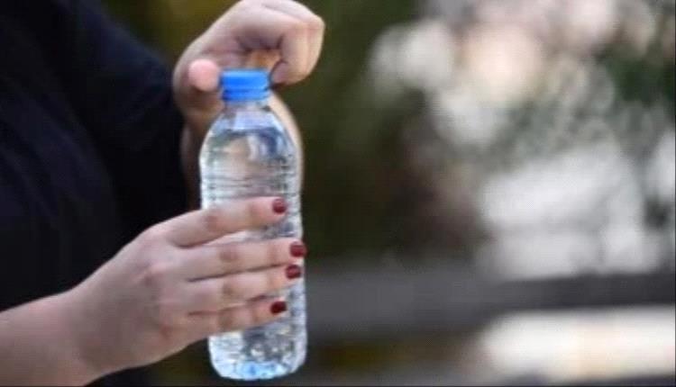 كيف يمكن للزجاجات البلاستيكية أن تضر عظامك وما يجب فعله
