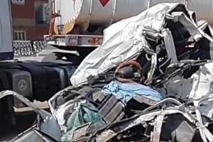 مصرع 18 فتاة وسائق في تصادم مروّع