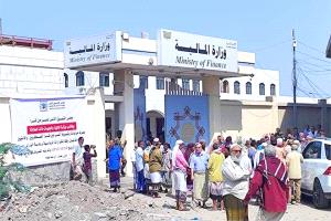 مجلس المسرحين قسرًا يكشف أسباب تأخر صرف التسوية ويحمل "الداخلية والدفاع" المسؤولية