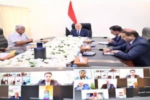 اليافعي يفتح النار على سلطة عدن: الهواء لو كان بأيديهم لحرموا المواطن منه!