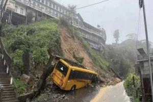 18 قتيلًا على الأقل في أمطار موسمية في ولاية غوجارات الهندية

