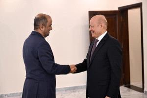 الداعري ينتقد الأوضاع المعيشية بسخرية لاذعة: "لا رواتب.. ولا كباش عيد!"