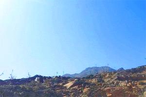 مدفعية المقاومة الجنوبية تستهدف موقعاً حوثياً لإطلاق الطائرات المسيّرة في جبهة ثرّة
