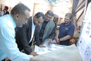 وزير التربية يطّلع على سير العمل بمطابع الكتاب المدرسي في حضرموت خلال إجازة عيد الأضحى
