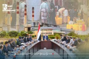 عدن تختنق تحت وطأة الأزمات: وعود رسمية في مهب الغضب الشعبي