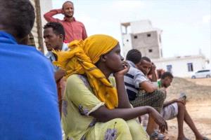 وصول دفعة جديدة من المهاجرين الأفارقة إلى شبوة والشرطة تُلقي القبض عليهم
