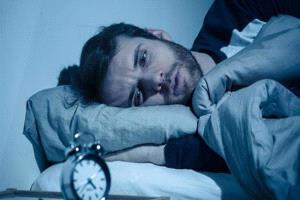 نقص النوم العميق يرفع خطر الخرف بنسبة 27% بعد سن الستين!
