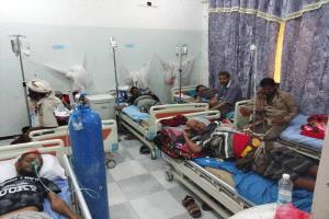 مرضى السرطان يتلقون العلاج في الممرات وتحت الأشجار!