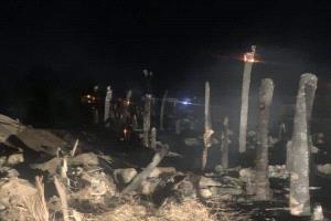 احتفالات بالنار... حريق يلتهم منازل نازحين