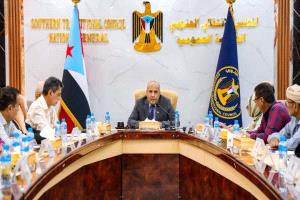 الهيئة الإدارية للجمعية الوطنية: انهيار معيشي ممنهج وتحذير من كارثة الدولار الجمركي