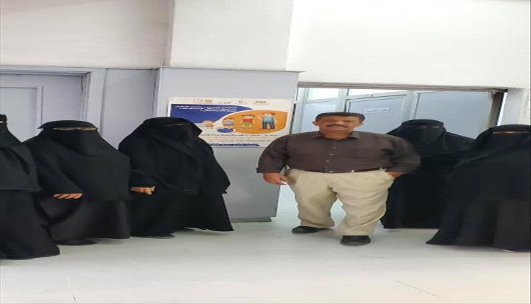 مدير مكتب الصحة والسكان بمديرية التواهي يقوم بزيارة تفقدية للوحدة الصحية حجيف
