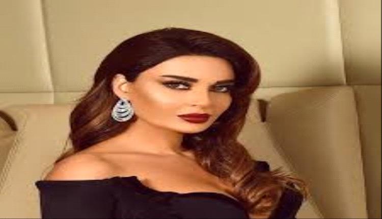 ابنة سيرين عبد النور الخجولة باتت شابة جميلة... هل تشبهها؟
