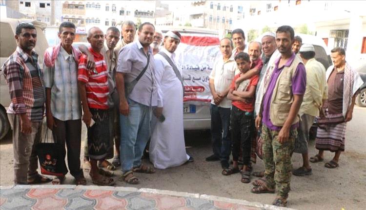 توزيع وجبات افطار للصائمين في المنصورة من للقوات المشتركة ودرع الوطن
 