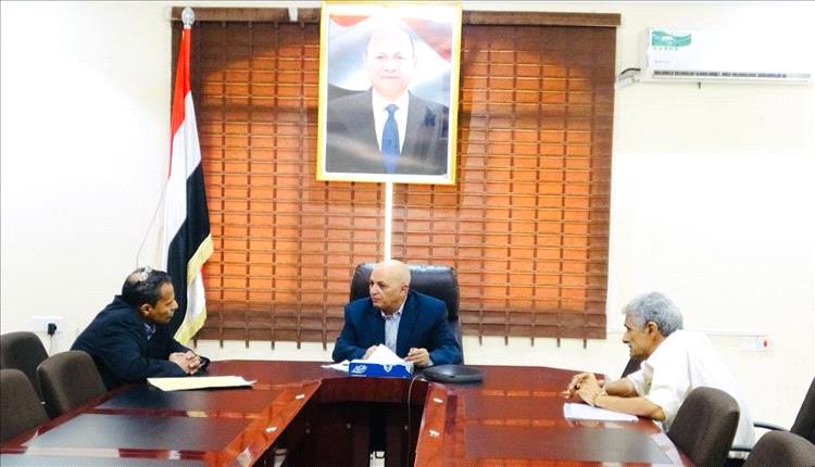 وزير المياه والبيئة يناقش مع محافظ أبين احتياجات المحافظة من مشاريع المياه والصرف الصحي
