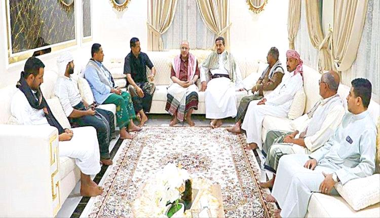 الكثيري يبحث مع وفد من قبائل نهد قضايا حضرموت وتوحيد الصف