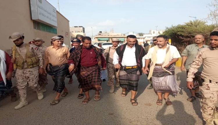 رئيس انتقالي أبين يتفقد مستشفى الرازي بجعار في أول أيام عيد الفطر
