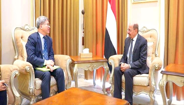 الزنداني يبحث مع السفير الكوري شراكة المستقبل ودعم السلام