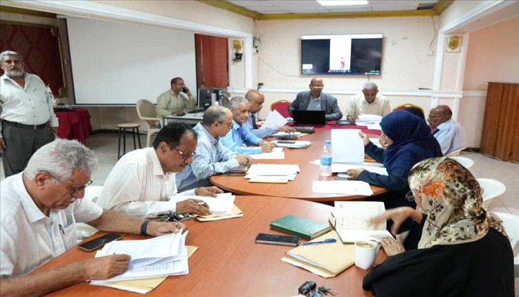المجلس الطبي الاعلى يعقد اجتماعه الرابع بعدن اليوم ويتخذ عدد من القرارات
