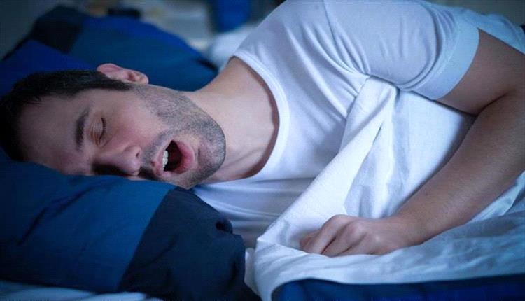 "تحذير طبي: الشخير ليس مزحة ..علامة تحذيرية لأمراض خطيرة!"
